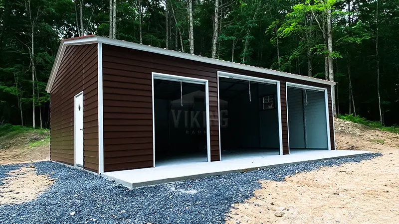 24x35x10-fully-enclosed-steel-garage-side-view