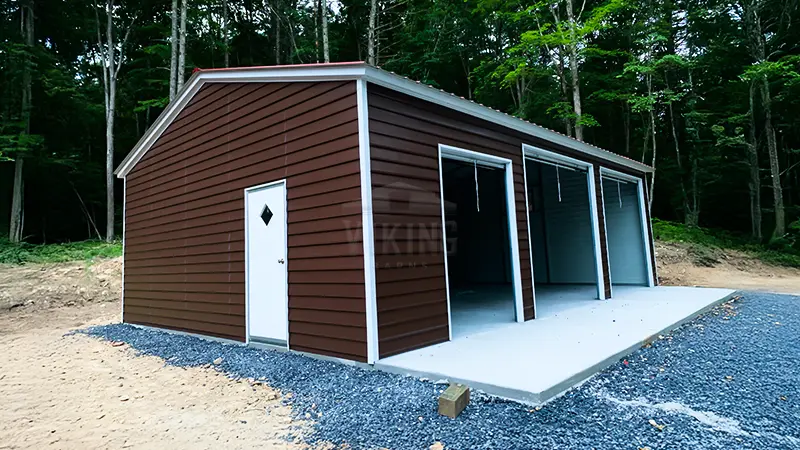 24x35x10-fully-enclosed-steel-garage-three-doors